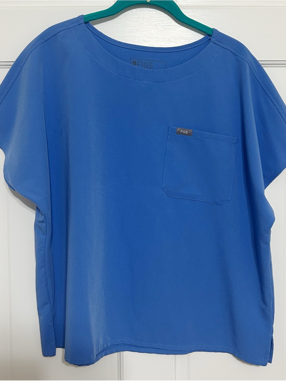 Figs Scrub Top in Ceil Blue